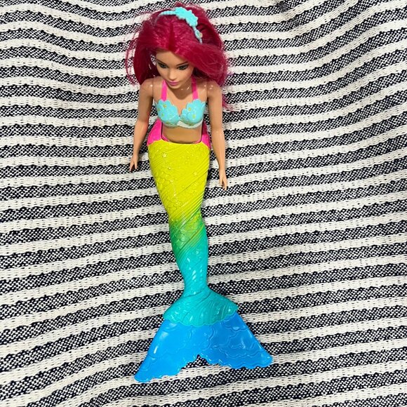 Barbie Dreamtopia Mermaid Doll - Picture 3 of 5